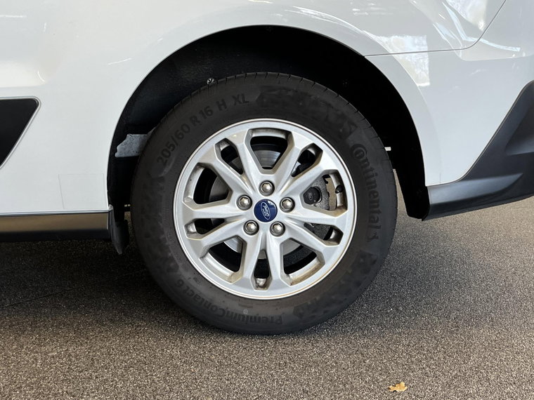 Vehicle Image 31