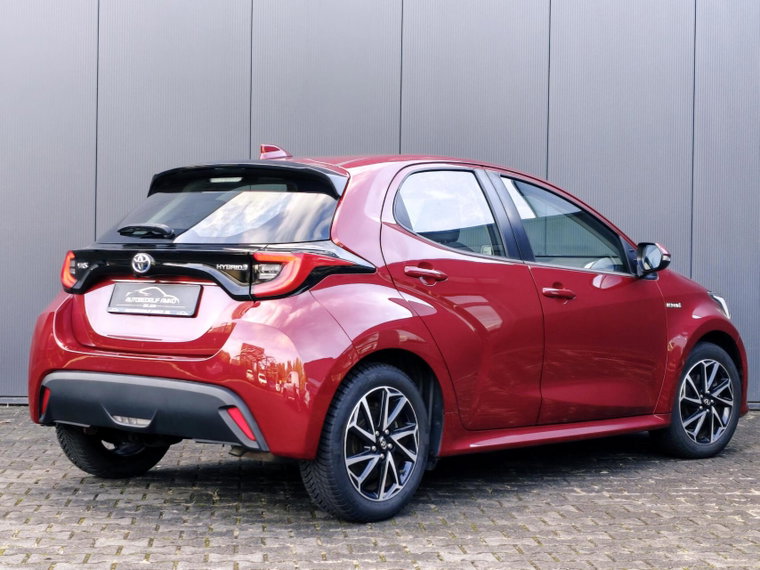 Vehicle Image 6