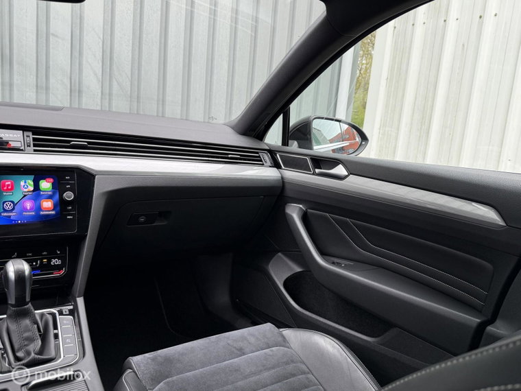 Vehicle Image 38
