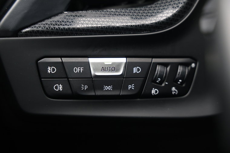 Vehicle Image 24