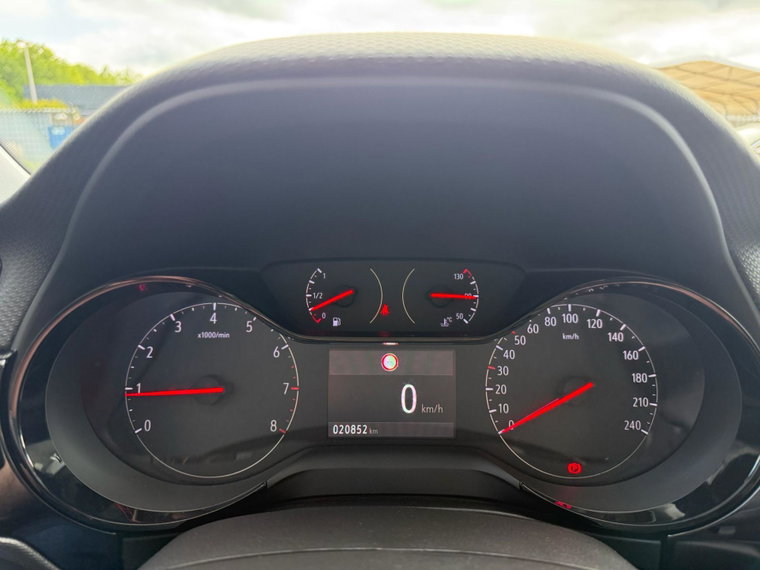 Vehicle Image 40