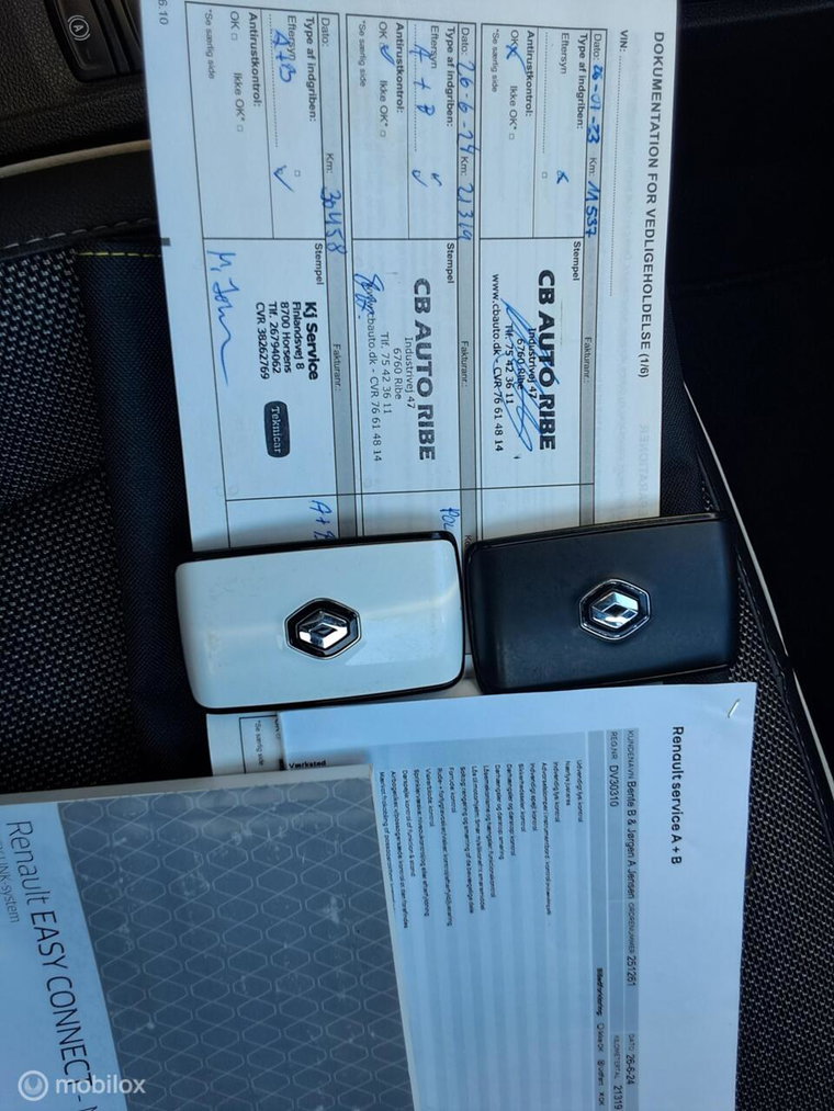 Vehicle Image 22