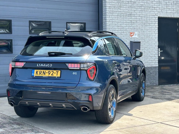 Vehicle Image 7