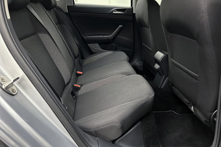 Vehicle Image 28