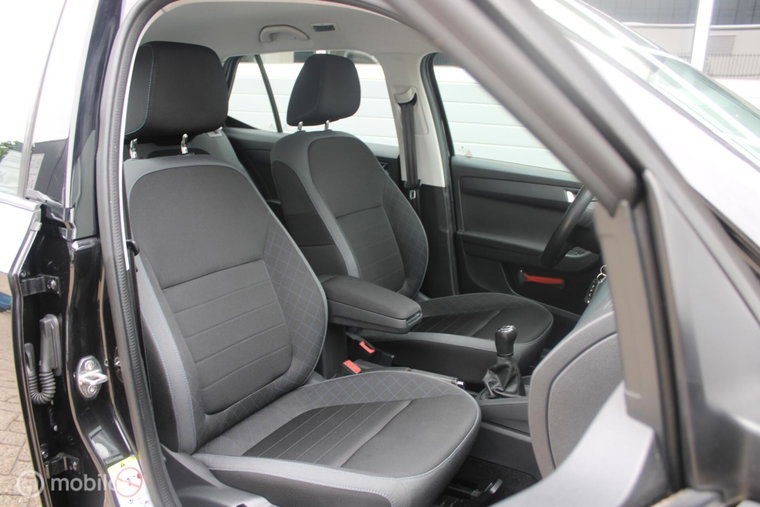 Vehicle Image 37