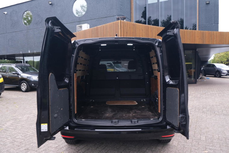 Vehicle Image 19