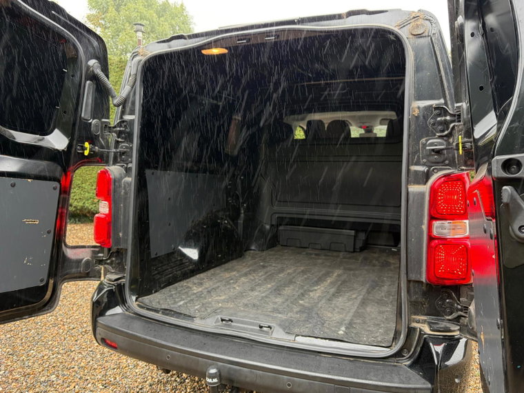 Vehicle Image 27