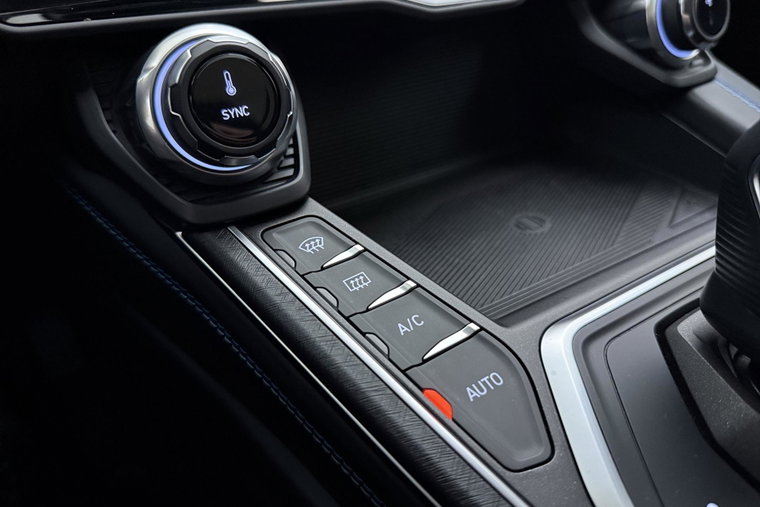 Vehicle Image 30