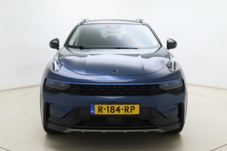Vehicle Image 6