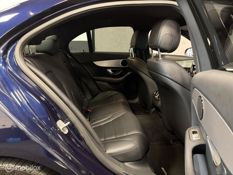 Vehicle Image 38