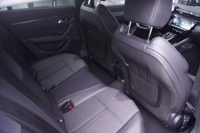 Vehicle Image 50