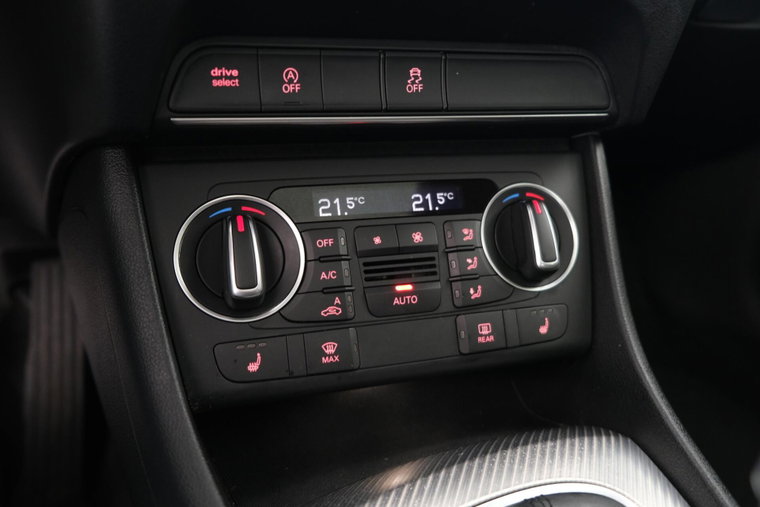Vehicle Image 45