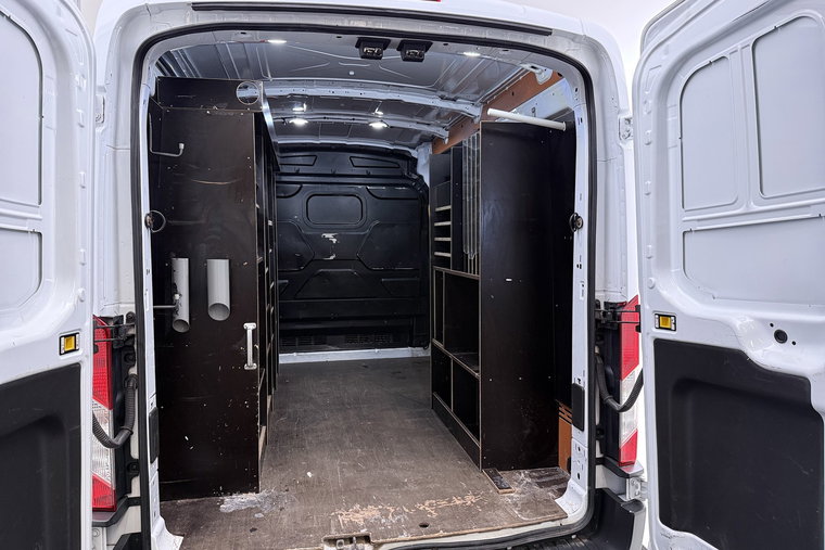 Vehicle Image 19