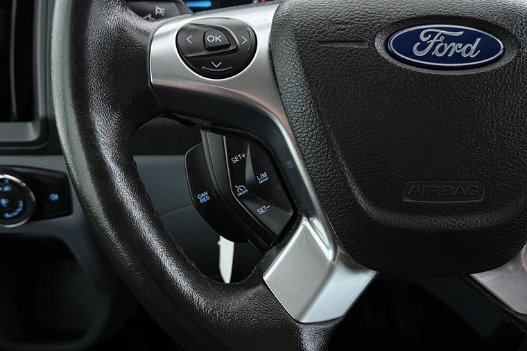 Vehicle Image 36