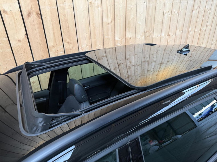 Vehicle Image 40