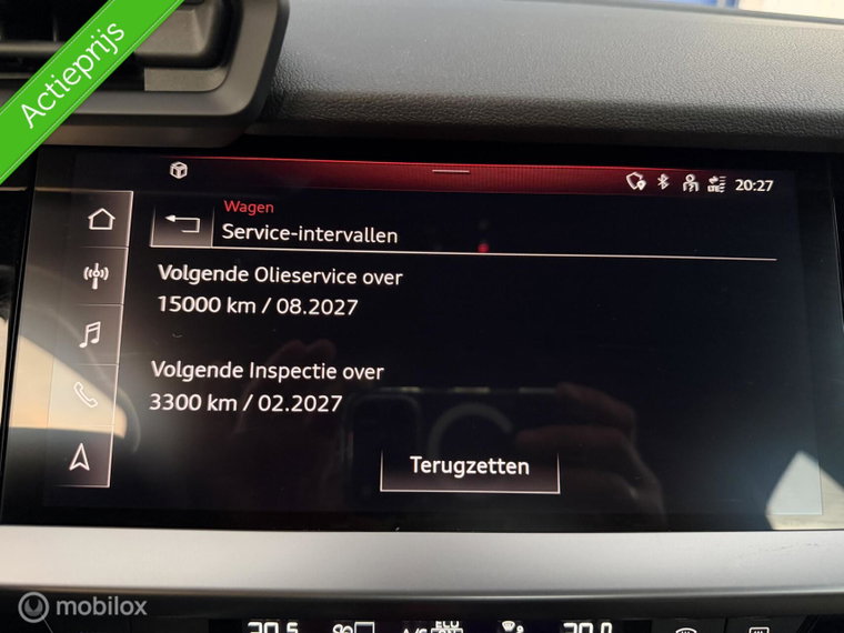 Vehicle Image 25