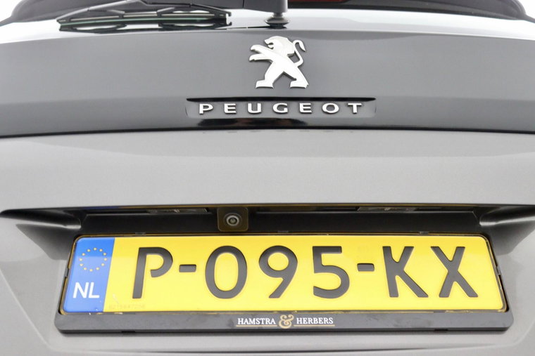 Vehicle Image 34