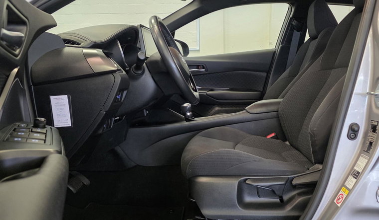 Vehicle Image 10