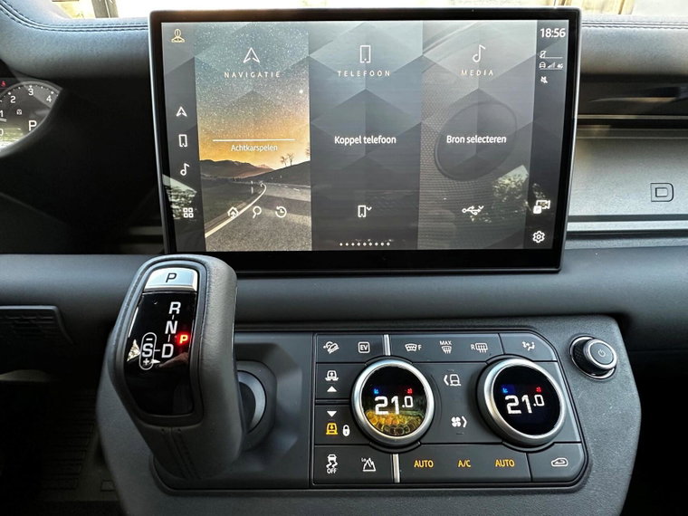 Vehicle Image 13