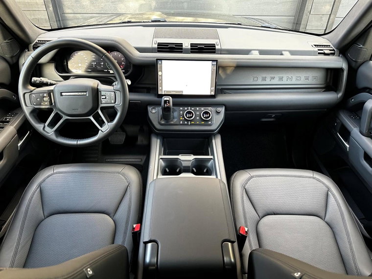 Vehicle Image 8