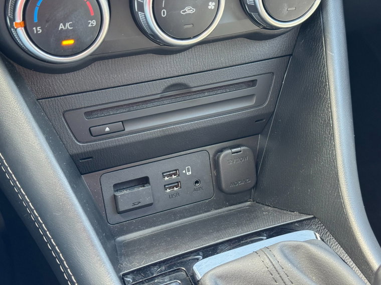 Vehicle Image 29
