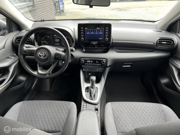 Vehicle Image 12