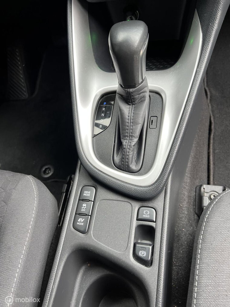 Vehicle Image 17