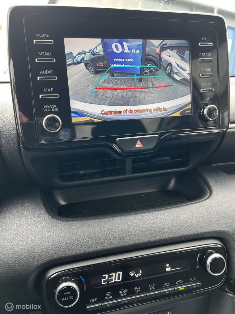 Vehicle Image 21