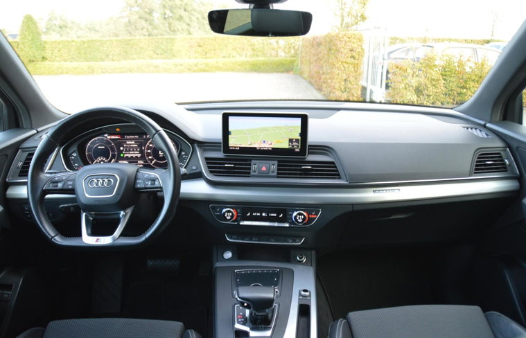 Vehicle Image 14