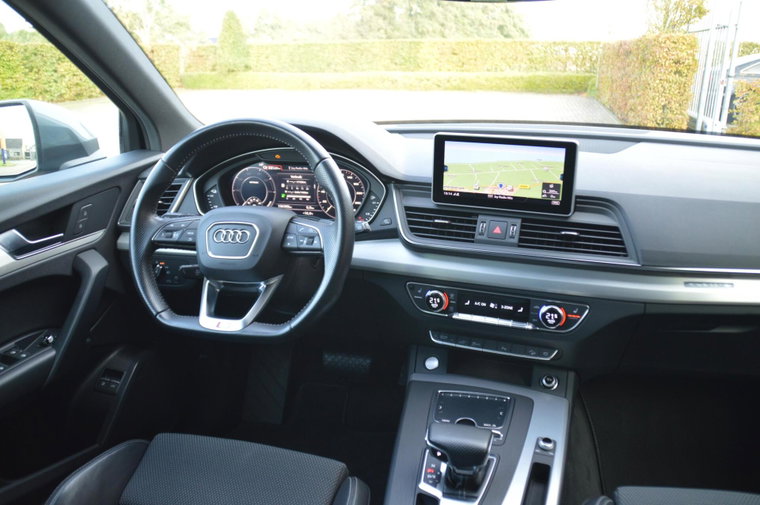 Vehicle Image 22