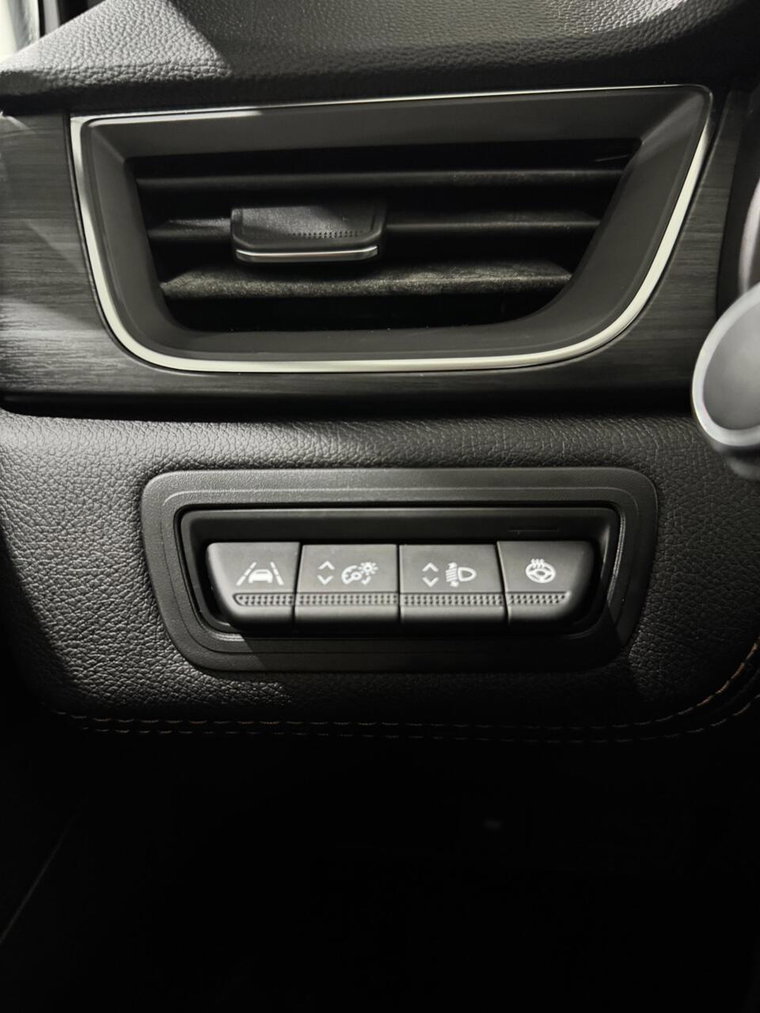 Vehicle Image 34