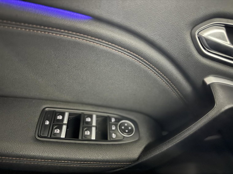 Vehicle Image 48