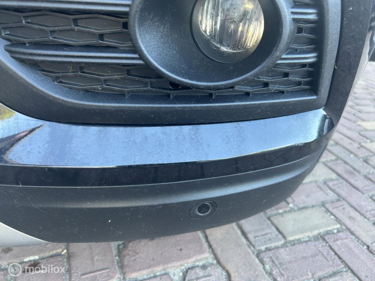 Vehicle Image 17