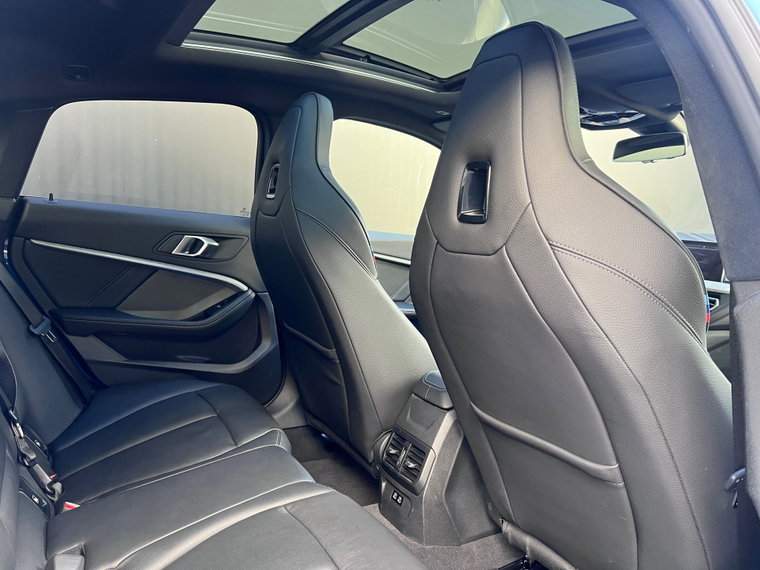 Vehicle Image 33