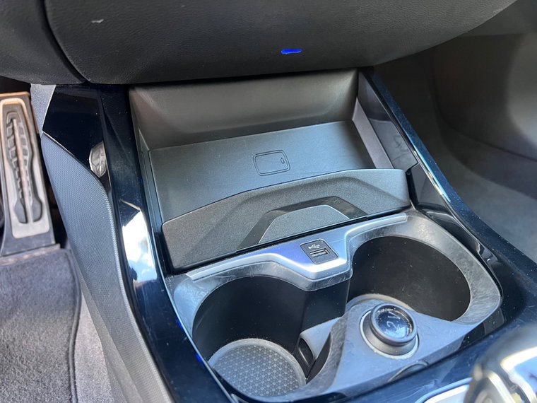 Vehicle Image 42