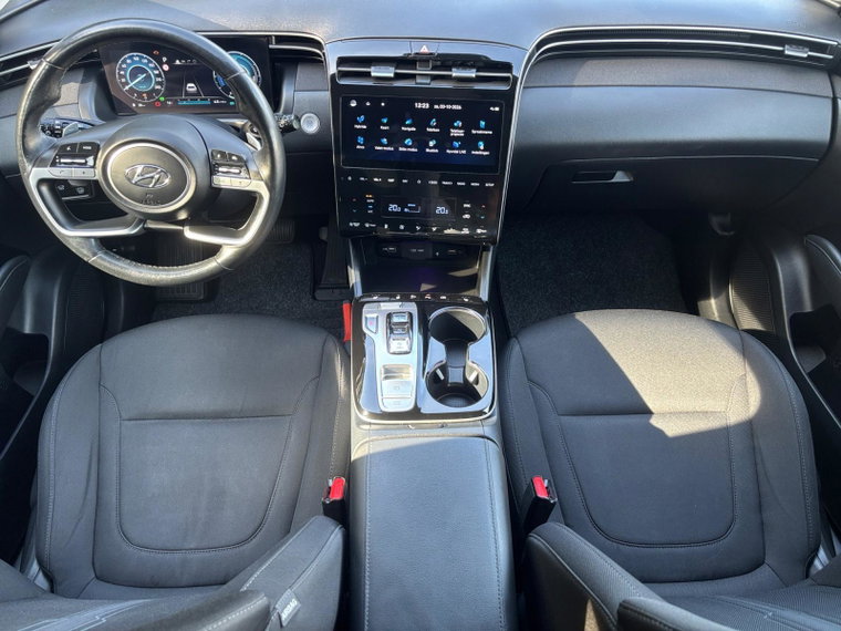 Vehicle Image 14