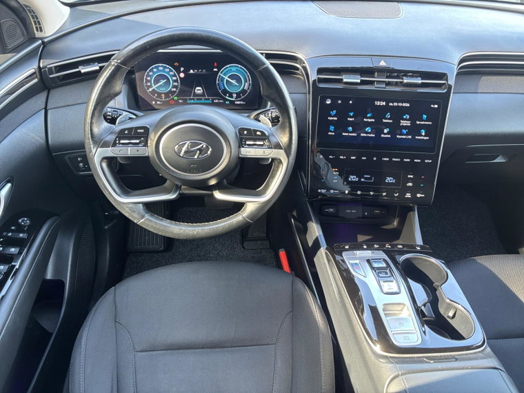 Vehicle Image 15