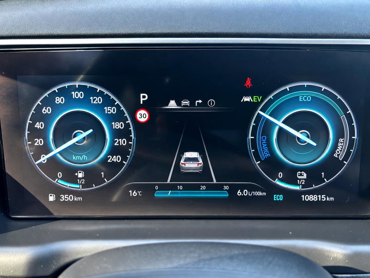 Vehicle Image 19