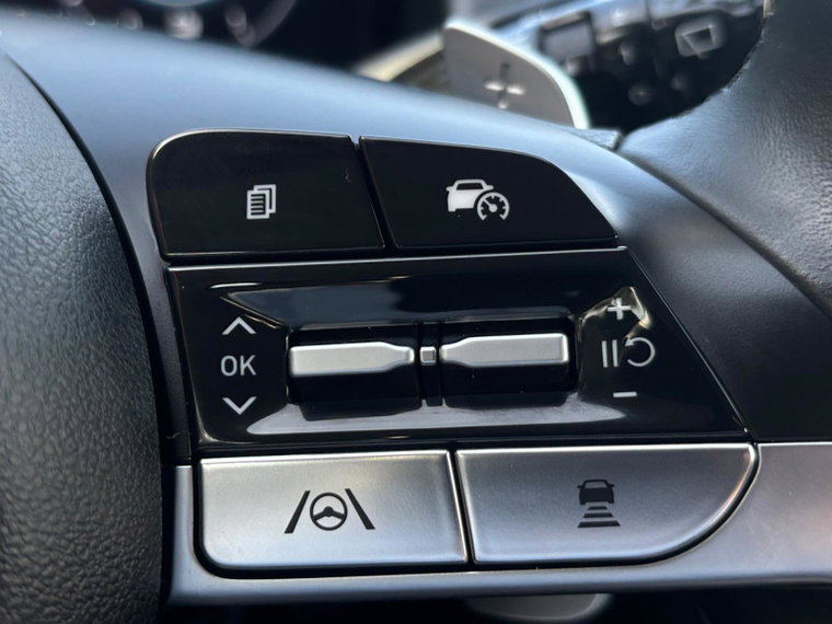 Vehicle Image 26