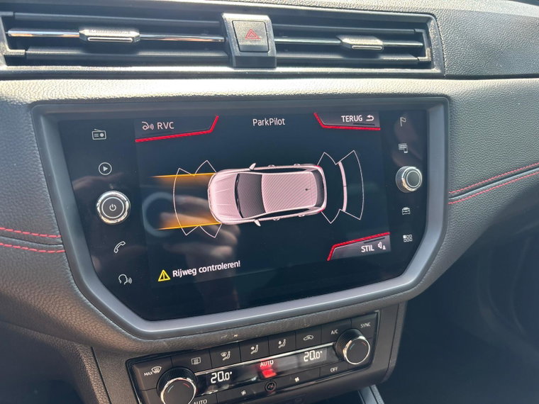 Vehicle Image 28