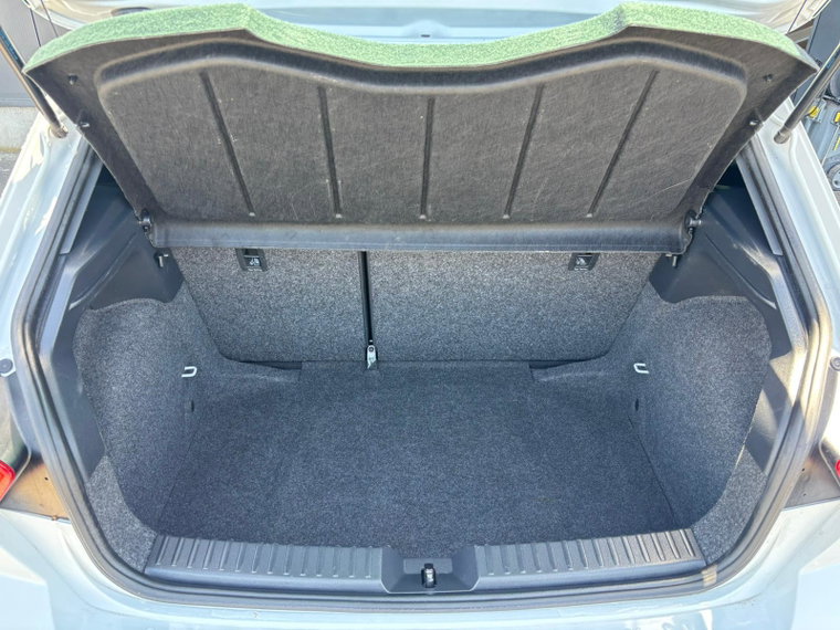Vehicle Image 33