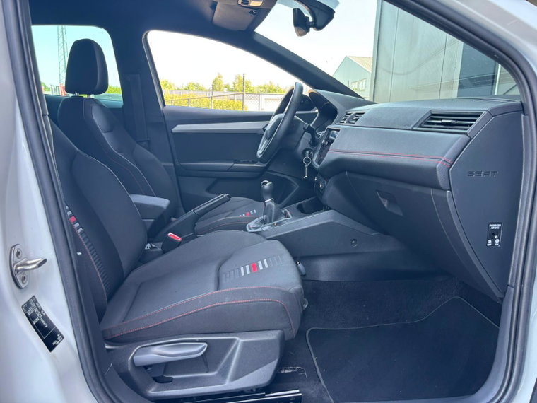 Vehicle Image 35
