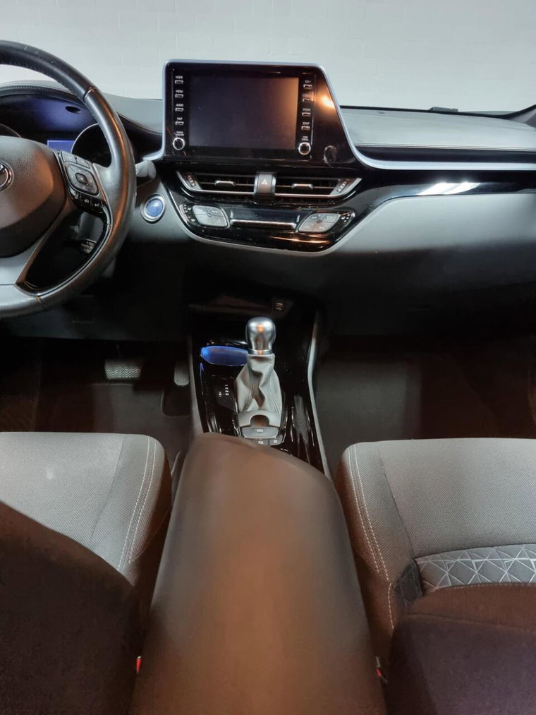 Vehicle Image 30