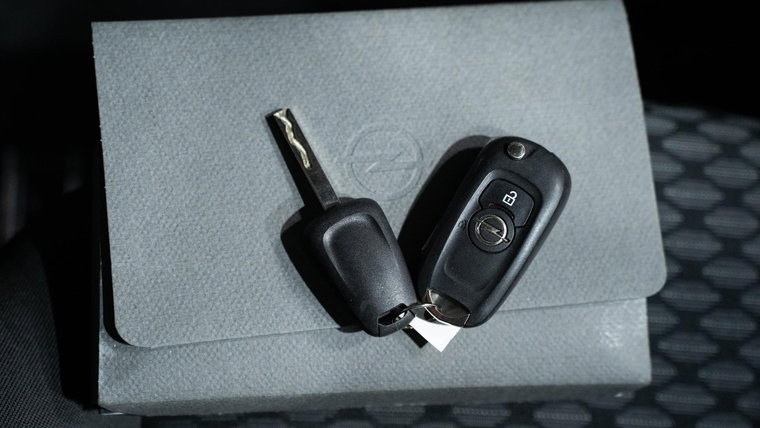 Vehicle Image 35