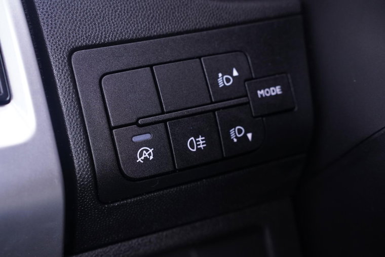 Vehicle Image 35