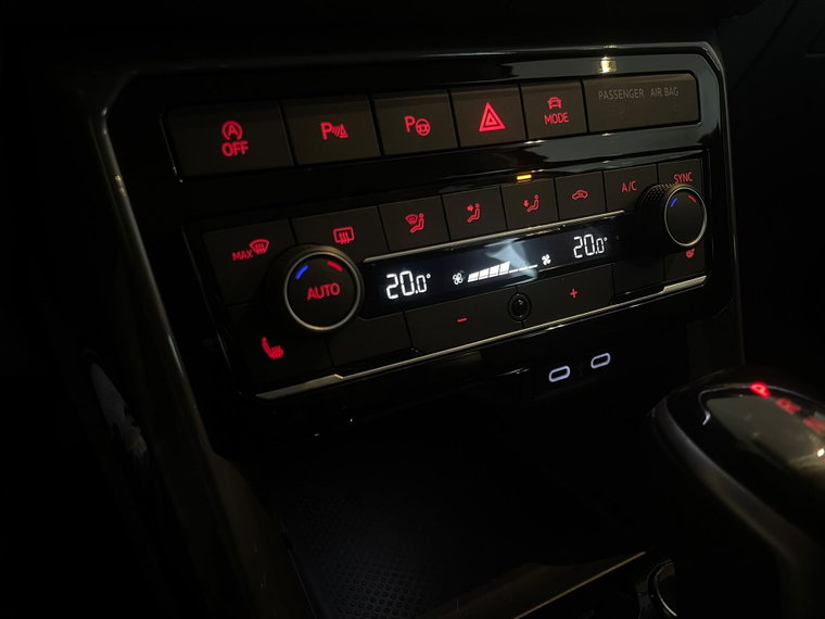 Vehicle Image 40