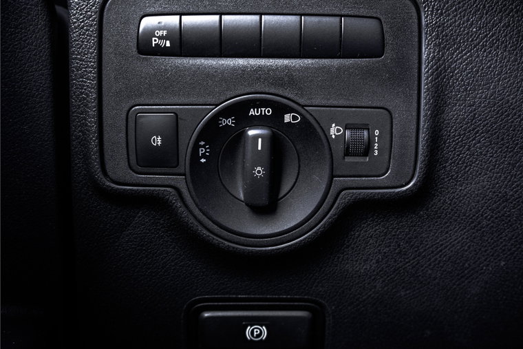Vehicle Image 23
