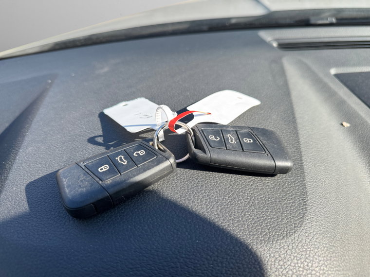 Vehicle Image 20