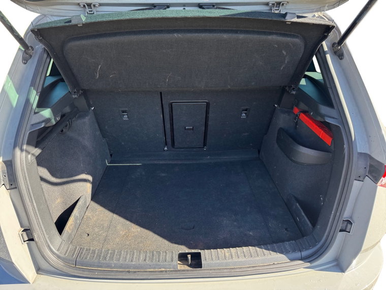 Vehicle Image 26