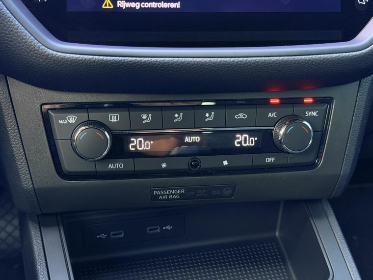 Vehicle Image 40